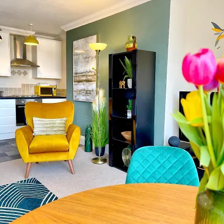 公寓 Beautiful Chic Apartment, Lift, Views & Parking
